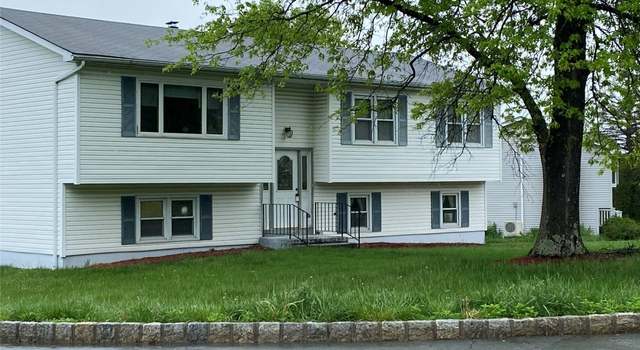 Photo of 18 Prides Xing, Washingtonville, NY 10992