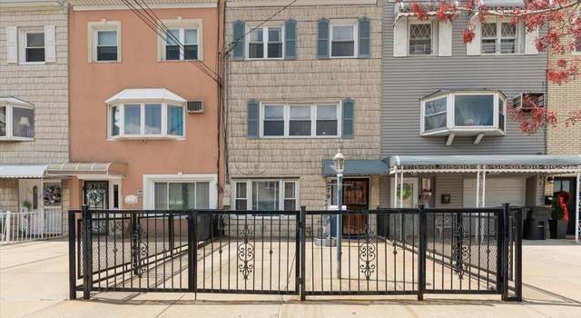 Photo of 279 Huntington Ave, Bronx, NY 10465