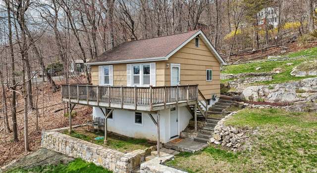 Photo of 324 Lake Dr, Lake Peekskill, NY 10537