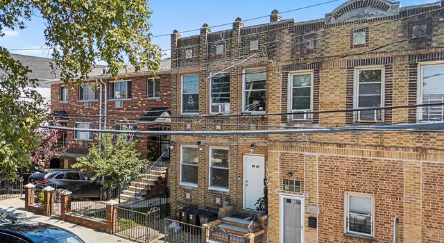 Photo of 6921 78th St, Middle Village, NY 11379