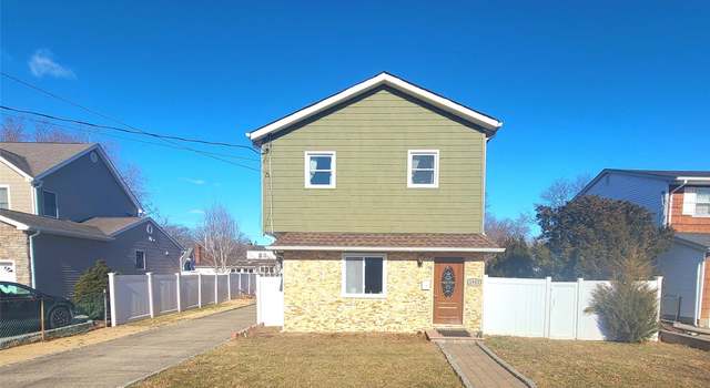 Photo of 1951 Lenox Ave, East Meadow, NY 11554