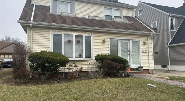 Photo of 13721 224th St, Laurelton, NY 11413