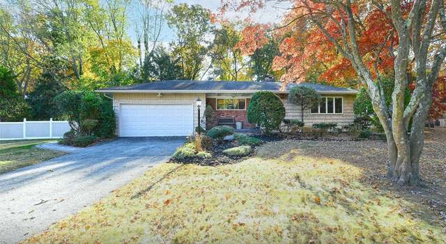 Photo of 69 E Deer Park Rd, Dix Hills, NY 11746