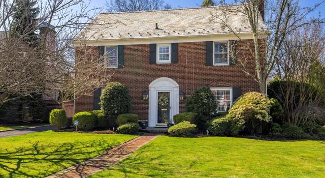 Photo of 54 Roxen Rd, Rockville Centre, NY 11570