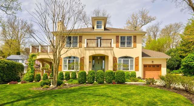 Photo of 12 Tudor Dr, Northport, NY 11768