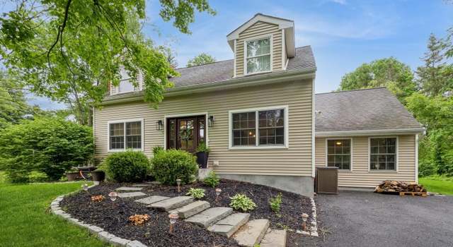 Photo of 7 Lenart Pl, Hopewell Junction, NY 12533