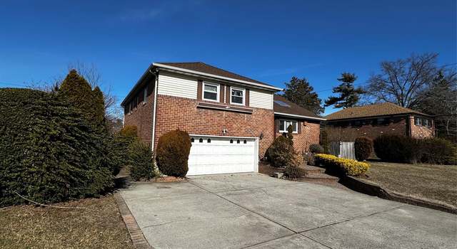 Photo of 827 Eastfield Rd, Westbury, NY 11590