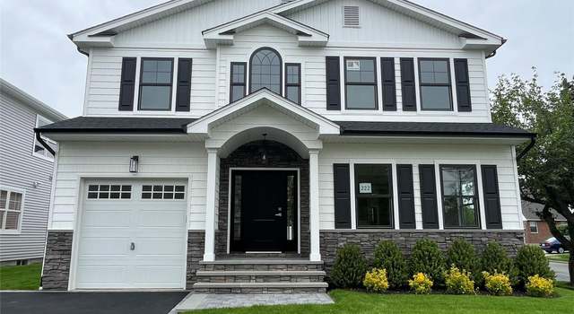 Photo of 222 Latham Rd, Mineola, NY 11501