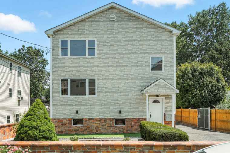 Photo of 57 Ashland St New Rochelle, NY 10801