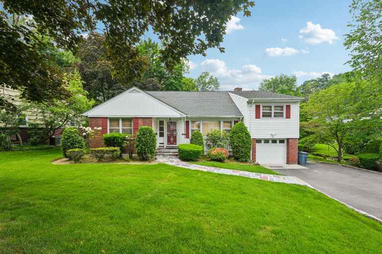 Photo of 316 Pennsylvania Ave Tuckahoe, NY 10707