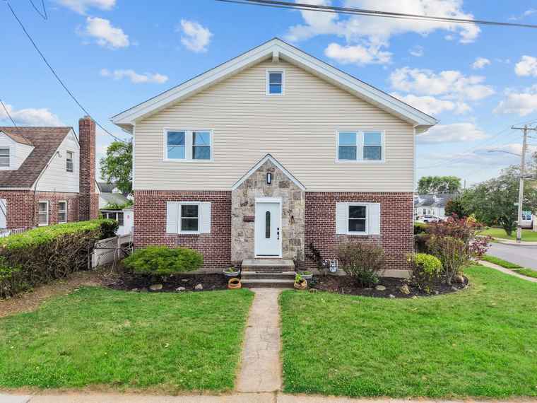 Photo of 126 Lutz Dr Valley Stream, NY 11580