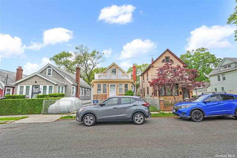 Photo of 213-19 102nd Ave Queens Village, NY 11429