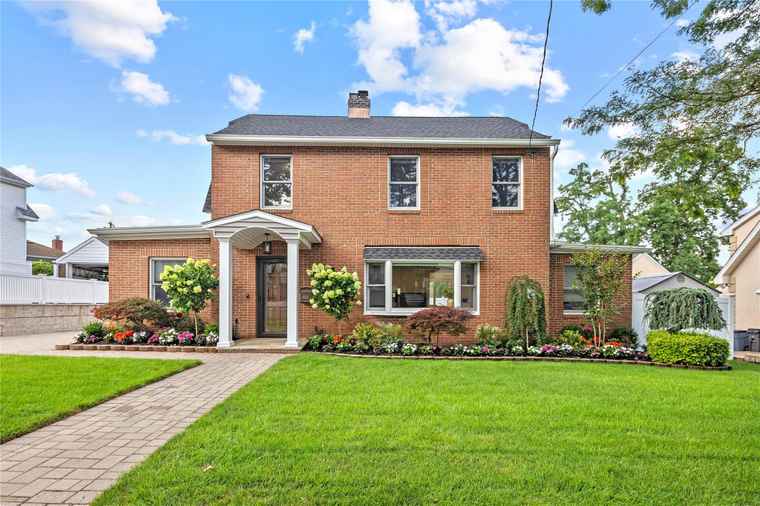 Photo of 45-26 Zion St Little Neck, NY 11362
