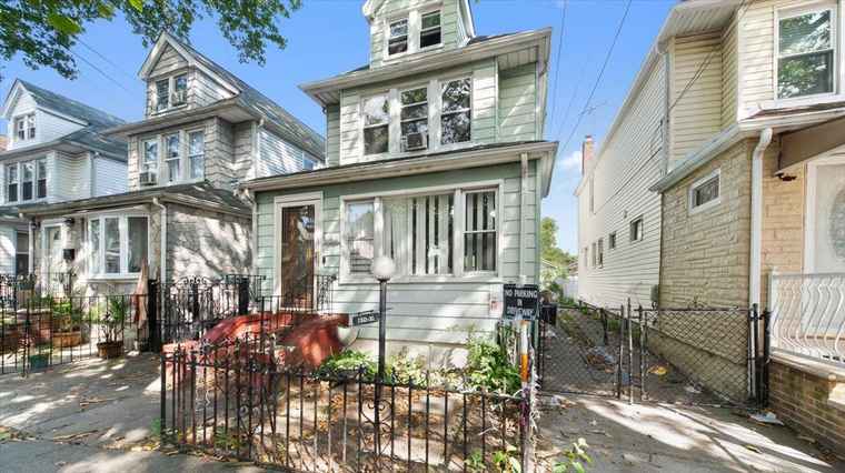 Photo of 15031 118th Ave Jamaica, NY 11434