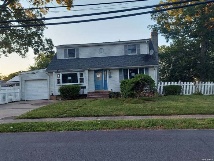 97 Brendan Ave Massapequa Park NY 11762 MLS 3408436 Redfin