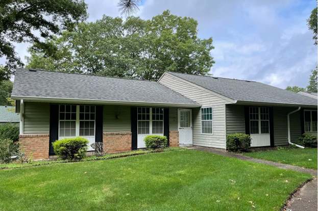 257 Newcastle Ct Unit B, Ridge, NY 11961 | MLS# 3477323 | Redfin