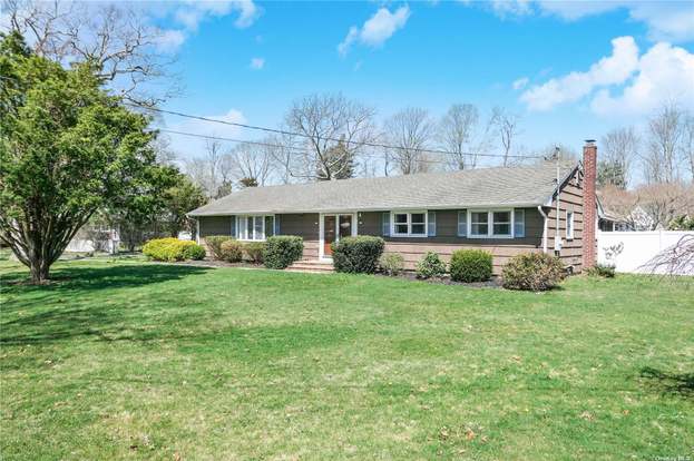 18 Cedar Ln, East Patchogue, NY 11772 | MLS# 3528836 | Redfin