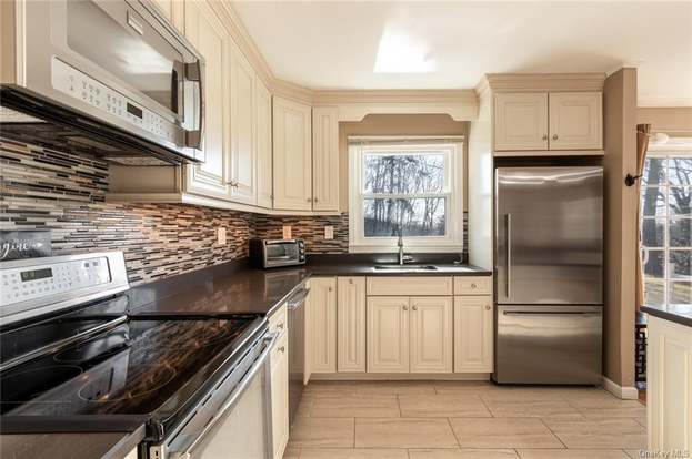 2 Lakeview Dr Mahopac Ny 10512 Mls H6018208 Redfin