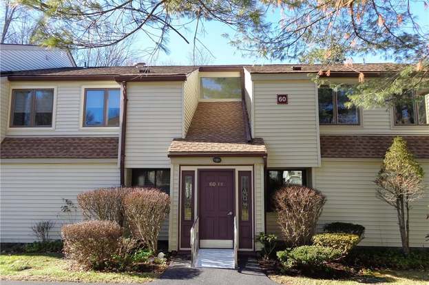 Image of Close-up of the windows of 7 Oval Lane Manchester CT