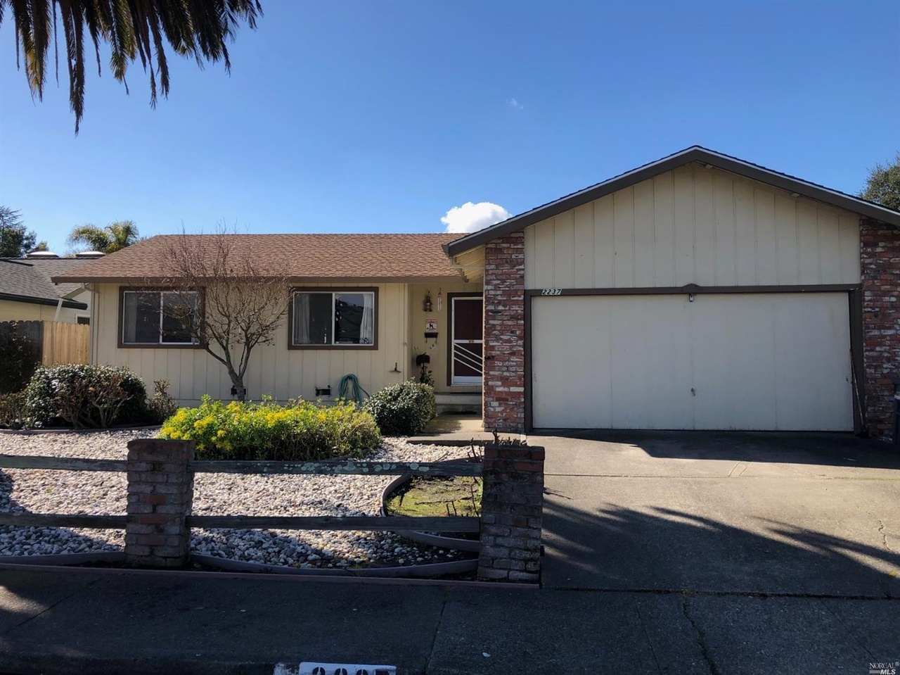 2237 Parkland Way Petaluma Ca 94954 4 Beds 2 Baths