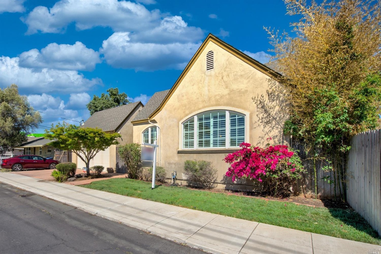 518 Suisun St, Suisun City, CA 94585  MLS# 321032458  Redfin