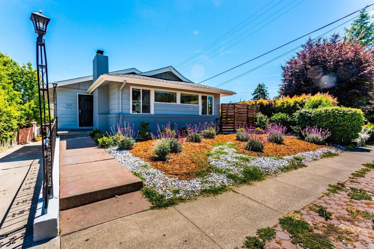 939 Nebraska St, Vallejo, CA 94590 | MLS# 21914594 | Redfin