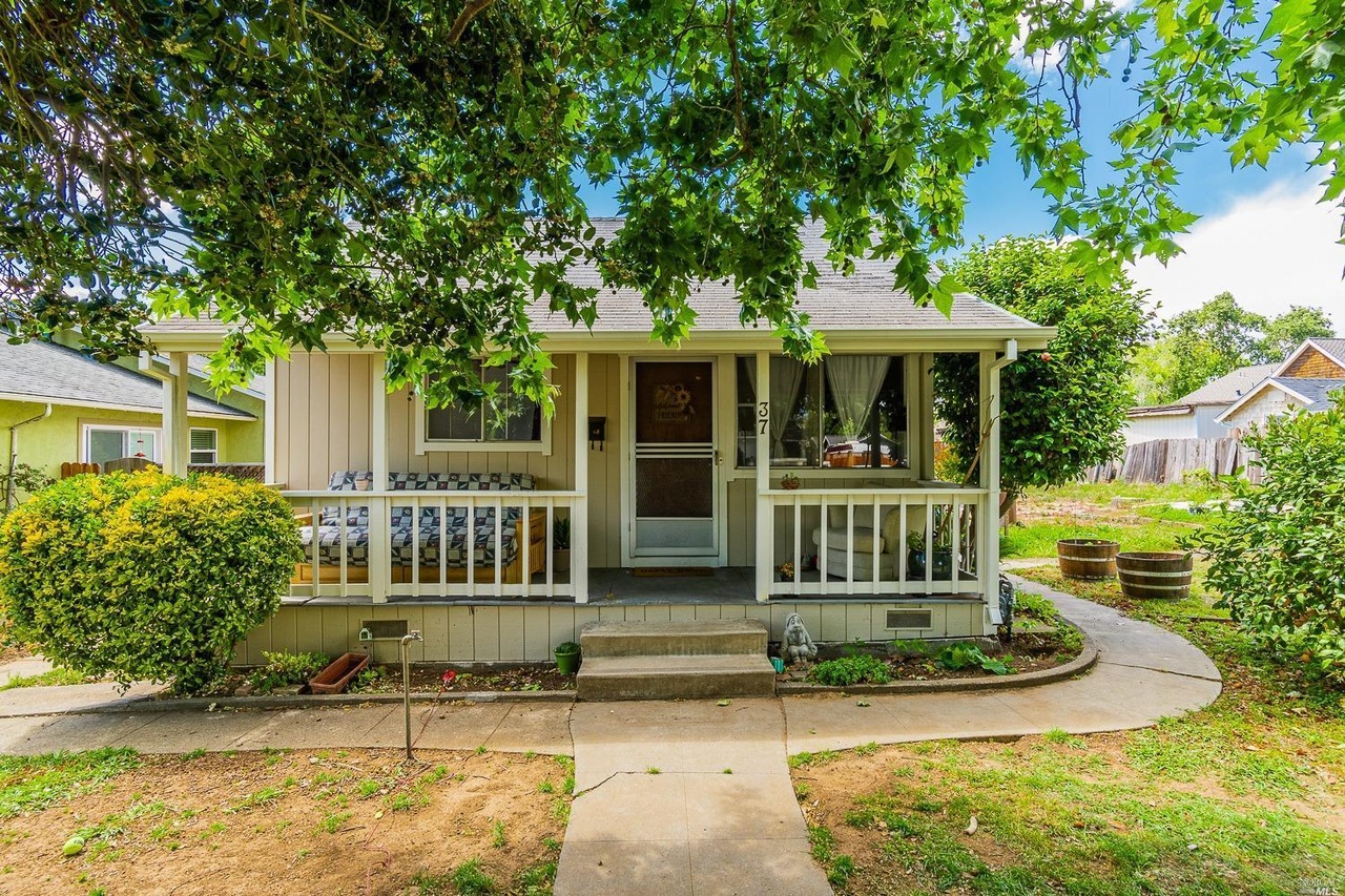 37 Randolph St, Napa, CA 94559 | MLS# 322043674 | Redfin