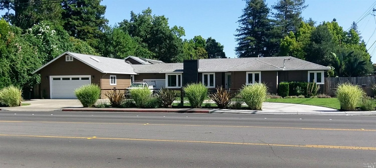 2041 Redwood Rd Napa Ca 94558 4 Beds 3 Baths
