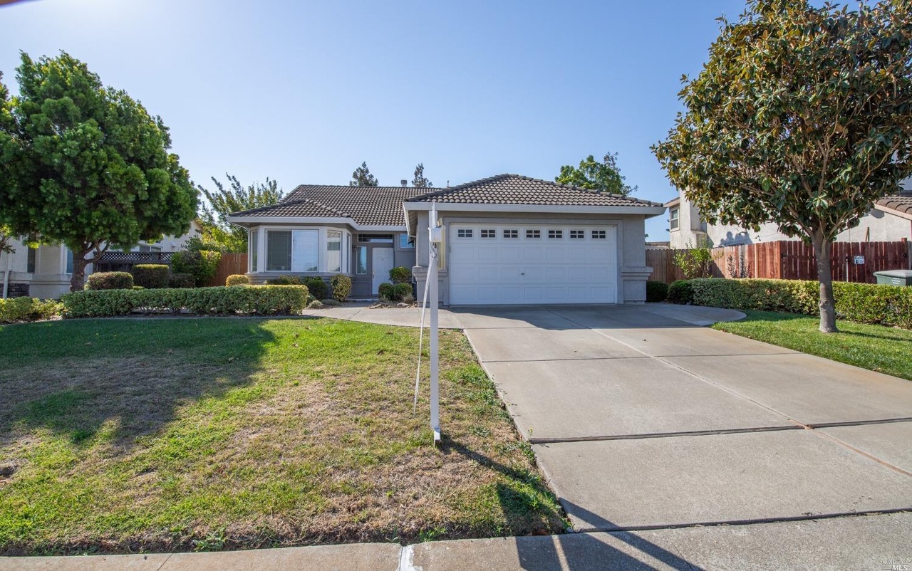 1381 Potrero Cir, Suisun City, CA 94585 | MLS# 322080723 | Redfin