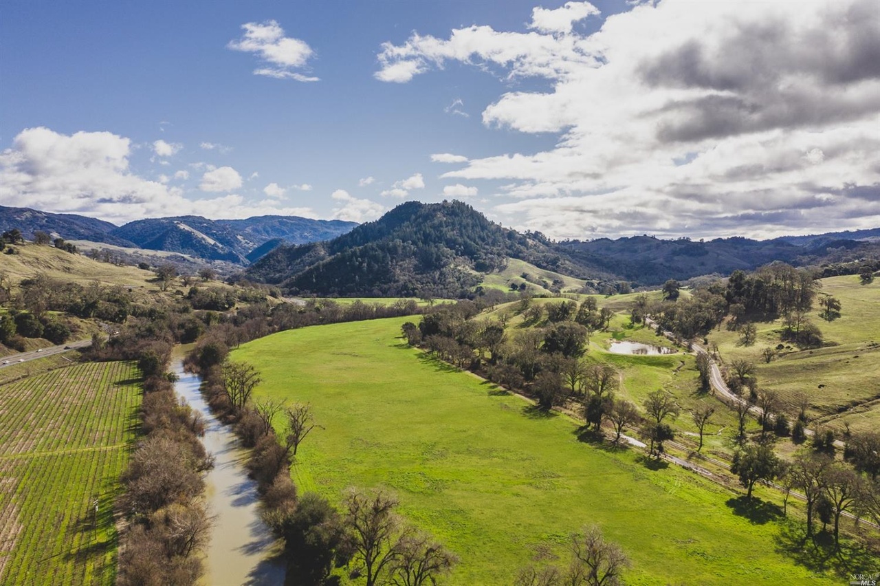 19101 Mountain House Rd, Hopland, CA 95449 MLS 21902751 Redfin
