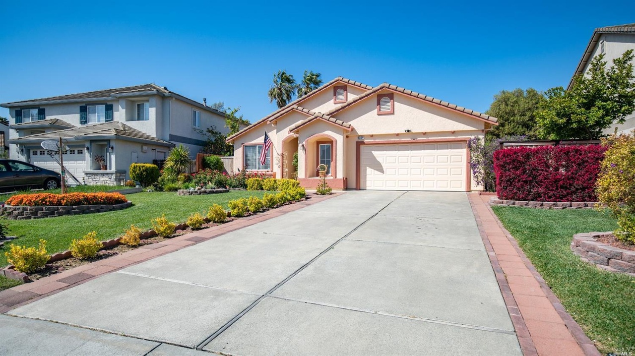 1306 Hall Ln, Suisun City, CA 94585  MLS# 321025803  Redfin