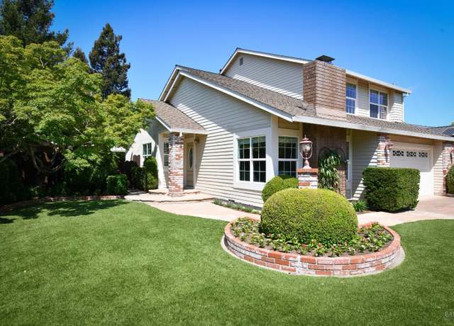 Property at 2555 Edgewater Dr, Napa, CA 94558, 4 beds, 3 baths