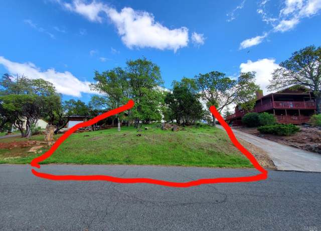 Property at 17456 Meadow View Dr, Hidden Valley Lake, CA 95467