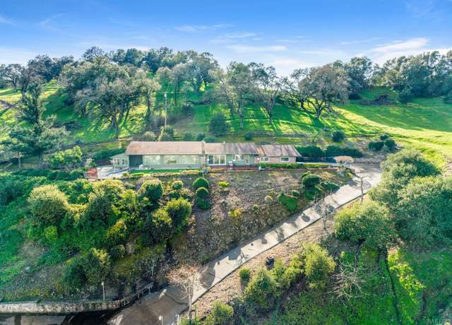 Property at 631 Casswall St, Napa, CA 94558, 7 beds, 6 baths