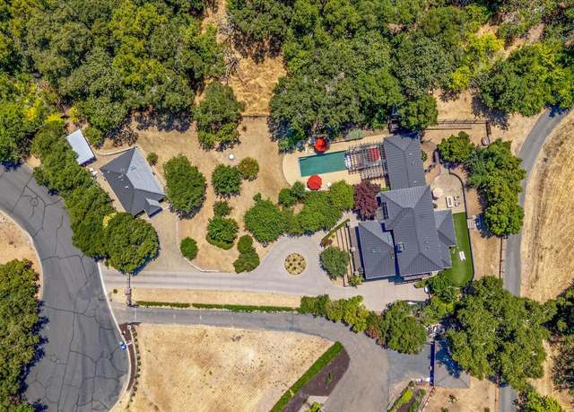 Property at 3177 Kingston Ave, Napa, CA 94558, 3 beds, 3.5 baths