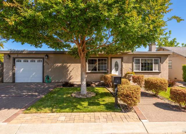 Property at 2172 Kathleen Dr, Napa, CA 94558, 3 beds, 2 baths