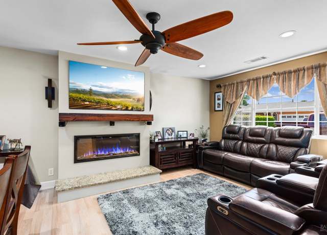 Property at 2172 Kathleen Dr, Napa, CA 94558, 3 beds, 2 baths