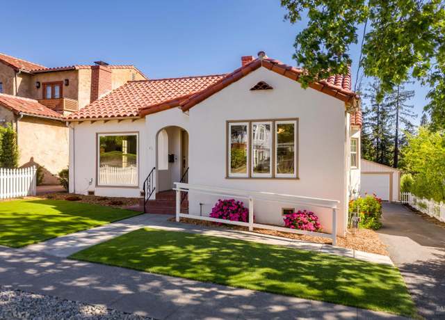 Property at 31 Laurel Ave, Petaluma, CA 94952, 2 beds, 1.5 baths