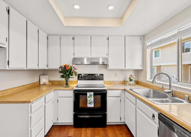 Property at 7127 Camino Colegio, Rohnert Park, CA 94928, 2 beds, 2 baths