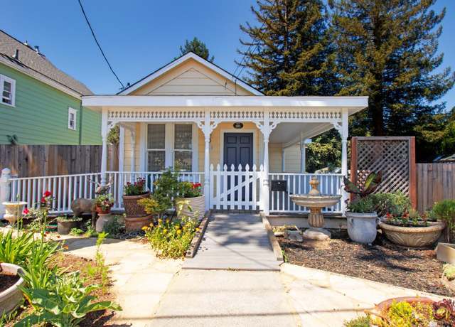 Property at 562 Petaluma Ave, Sebastopol, CA 95472, 3 beds, 1 bath