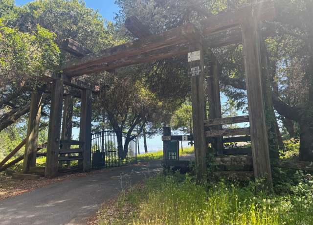 Property at 21380 Siri Rd, Guerneville, CA 95446