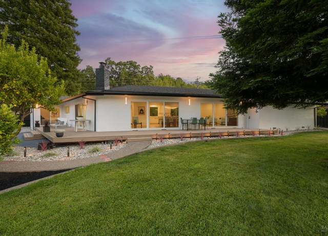 Property at 120 Fairway Dr, Novato, CA 94949, 3 beds, 3.5 baths