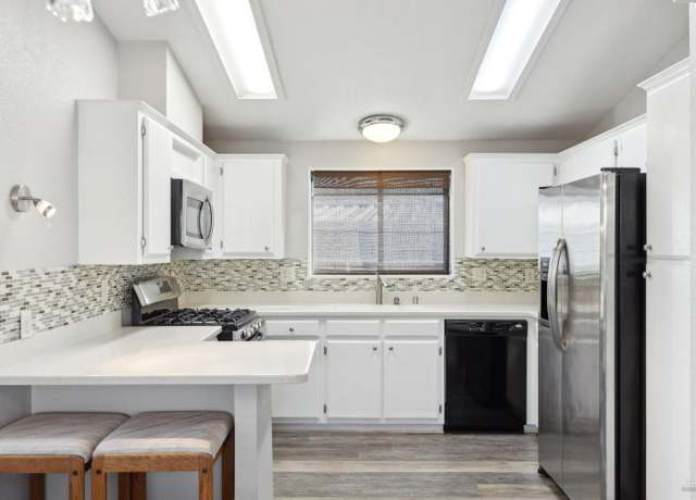 Property at 59 Shamrock Cir, Santa Rosa, CA 95403, 2 beds, 2 baths