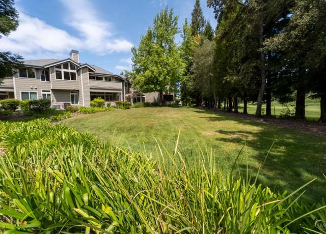 Property at 2066 Stonefield Ln, Santa Rosa, CA 95403, 2 beds, 2.5 baths