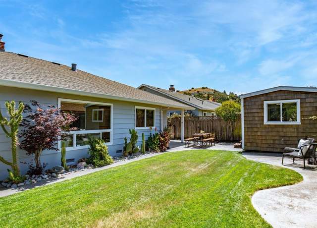 Property at 40 Staghound Psge, Corte Madera, CA 94925, 3 beds, 2 baths