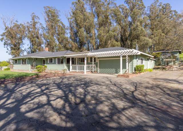 Property at 840 W Railroad Ave, Cotati, CA 94931, 3 beds, 2 baths