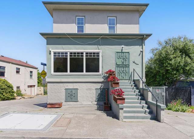 Property at 914 Sacramento St, Vallejo, CA 94590, 9 beds, 4 baths