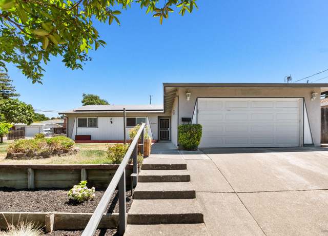 Property at 2004 S Terrace Dr, Napa, CA 94559, 3 beds, 2 baths