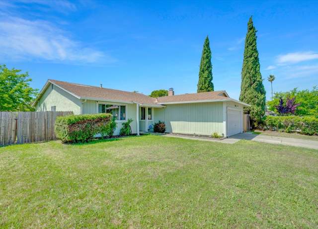 Property at 800 Spoonbill Ln, Suisun City, CA 94585, 3 beds, 2 baths