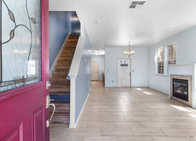 Property at 2556 N Village Dr, Santa Rosa, CA 95403, 4 beds, 2.5 baths